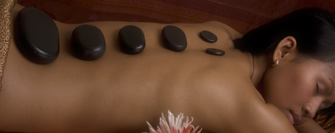 Lassen Sie sich verwöhnen von unserer Hot-Stone-Massage